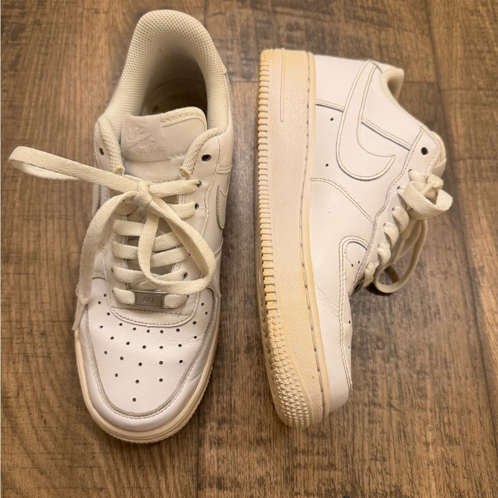 Nike White Sneakers Adult - Picture 2 of 3